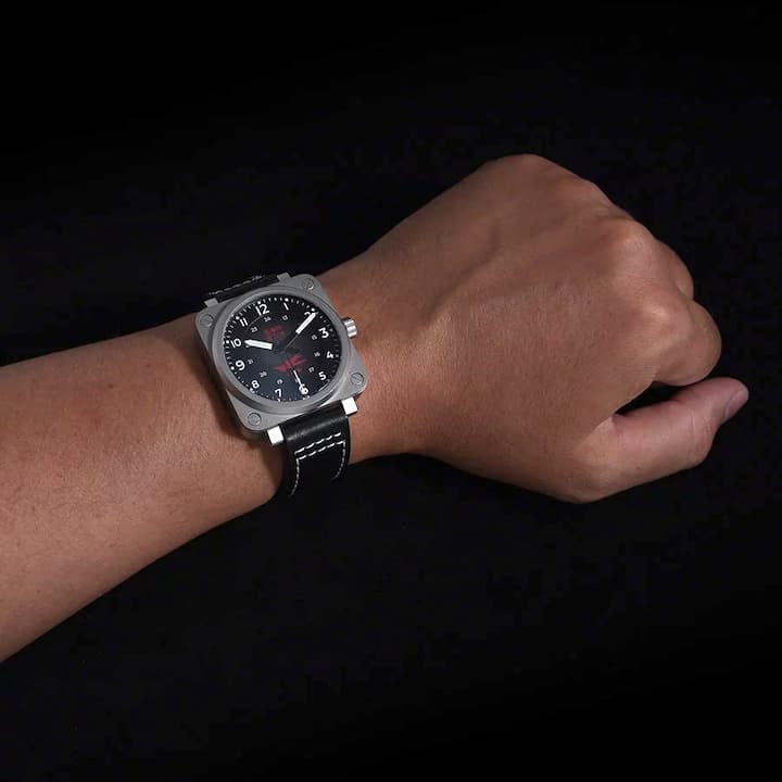 УМНЯШОВ КАМИКАДЗЕ, нержавеющая сталь и титан, сапфировое стекло, 41x41mm (UM-G1)