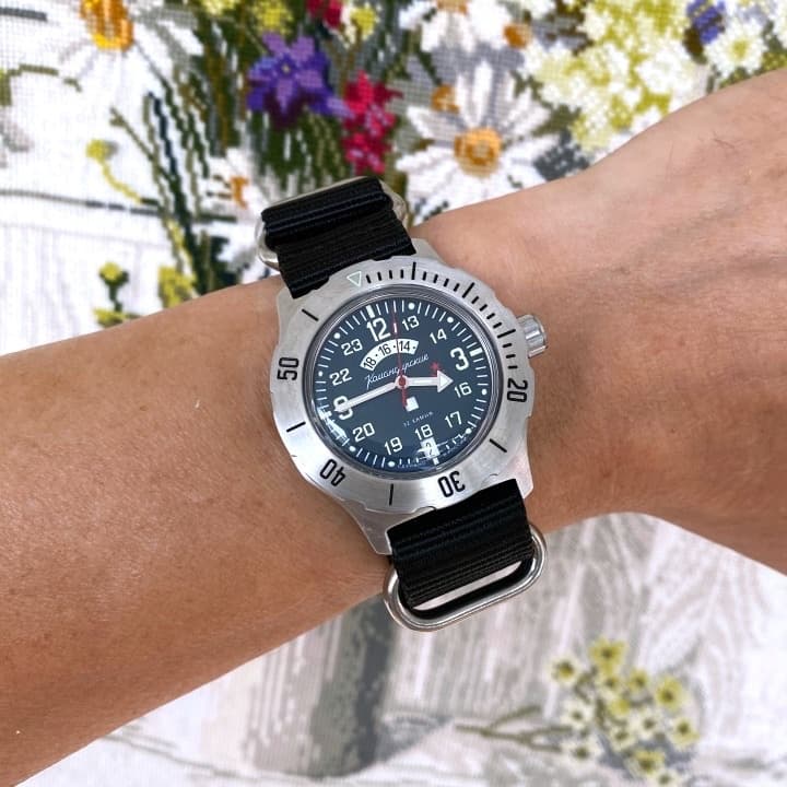 ВОСТОК КОМАНДИРСКИЕ К-35 с дополнительным 24-часовым дисплеем и индексом день и ночь (350753)